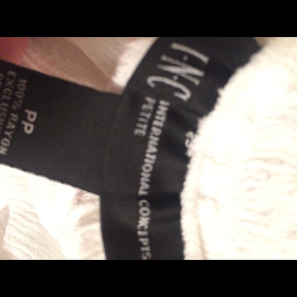 Top wore two times - Picture 3 of 5